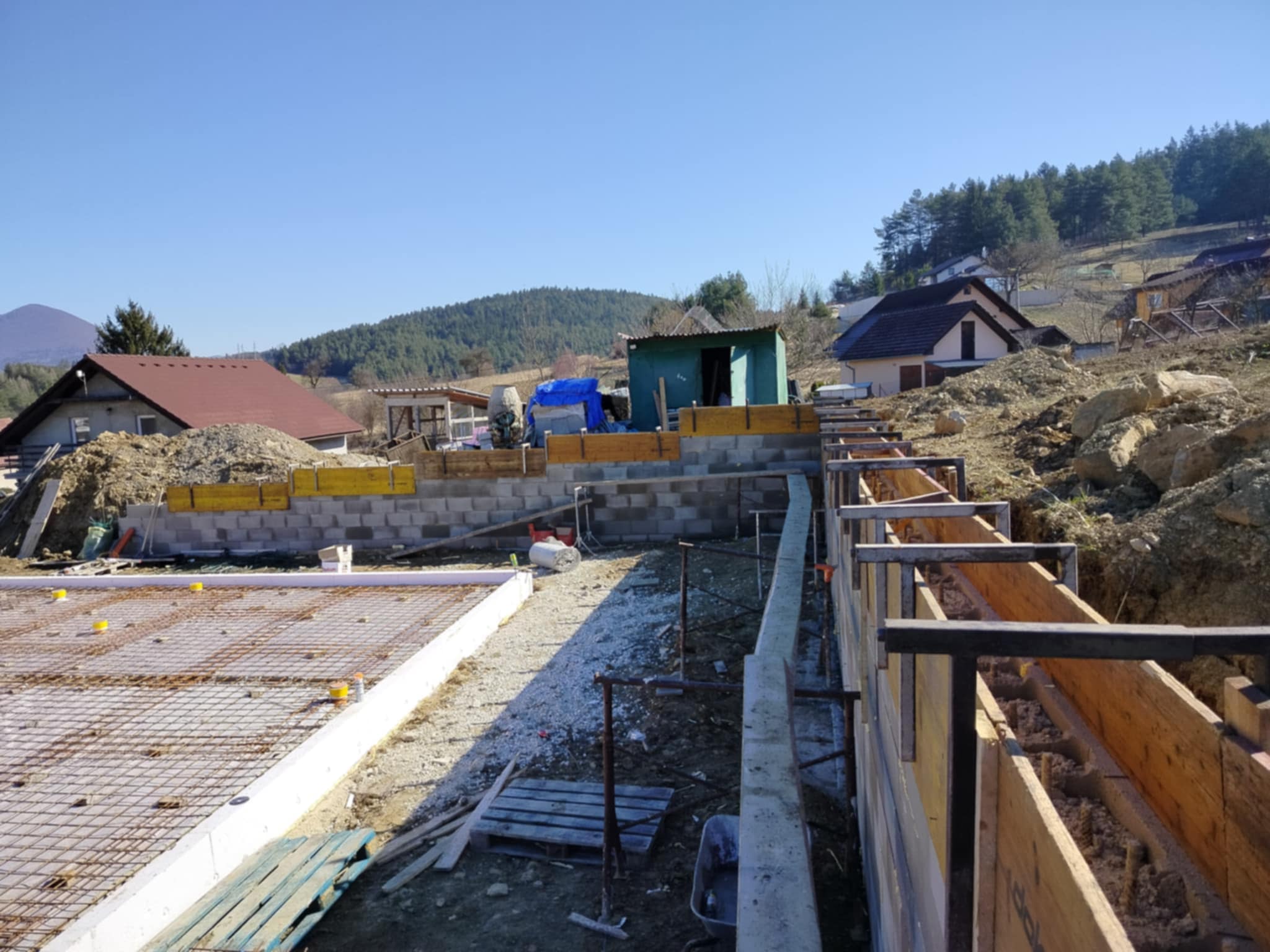 Šalovanie základov